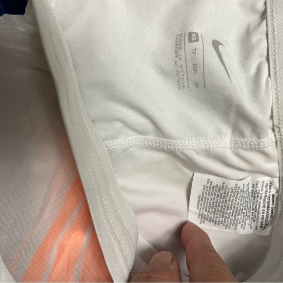 Nike Dri Fit Elevate 2 in 1 Track Running Shorts - Picture 6 of 7